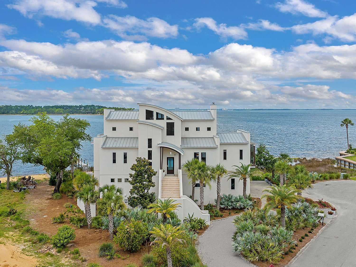 this-three-story-private-island-retreat-checks-every-box-for-a-florida-dream-home